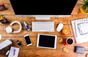 10 Essentials That Complete Your Office Desk Space