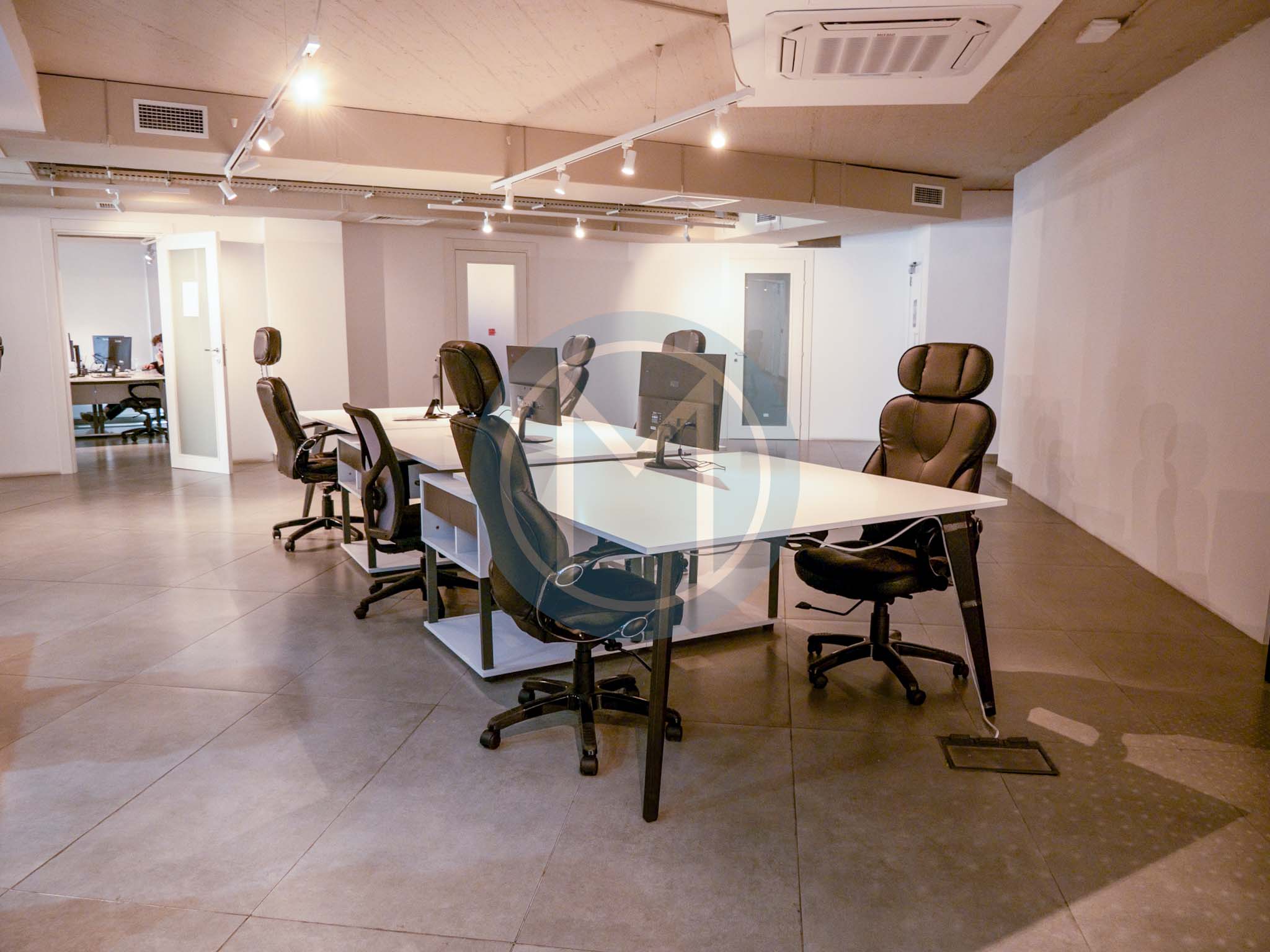 500 SQM Office To Let