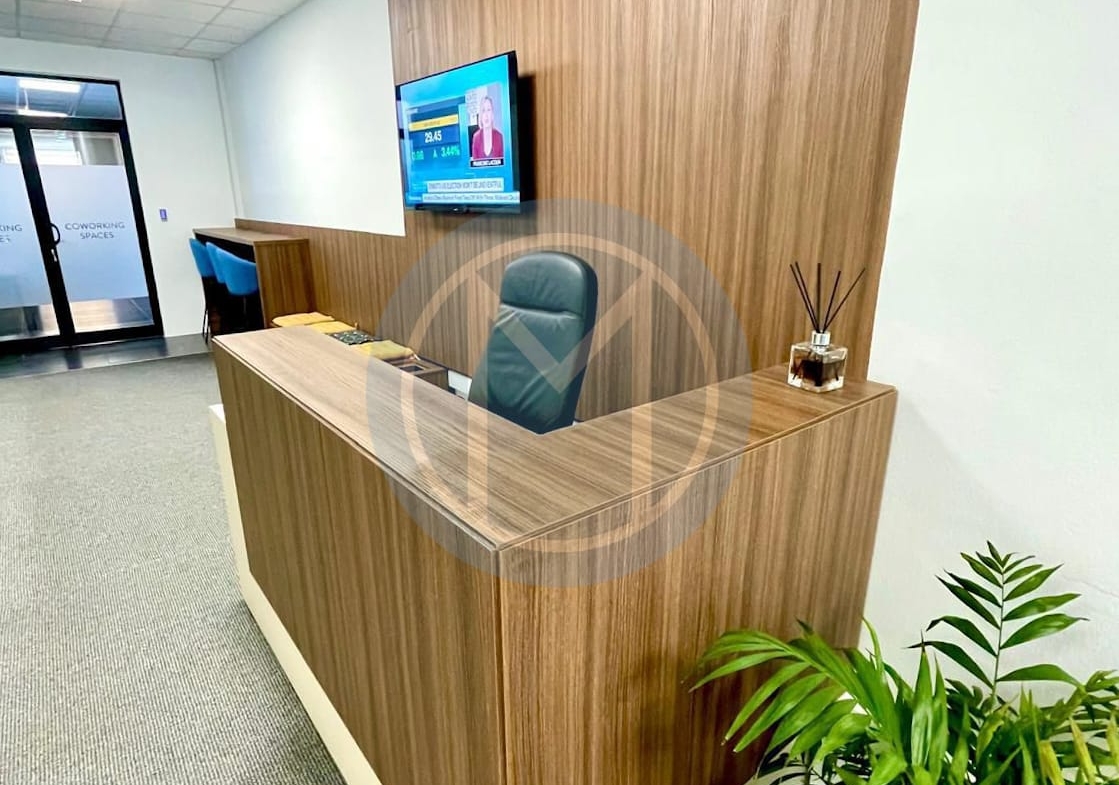 11 person Office To Let in Birkirkara