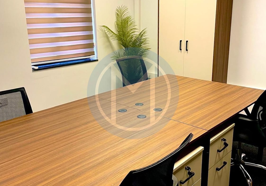 11 person Office To Let in Birkirkara