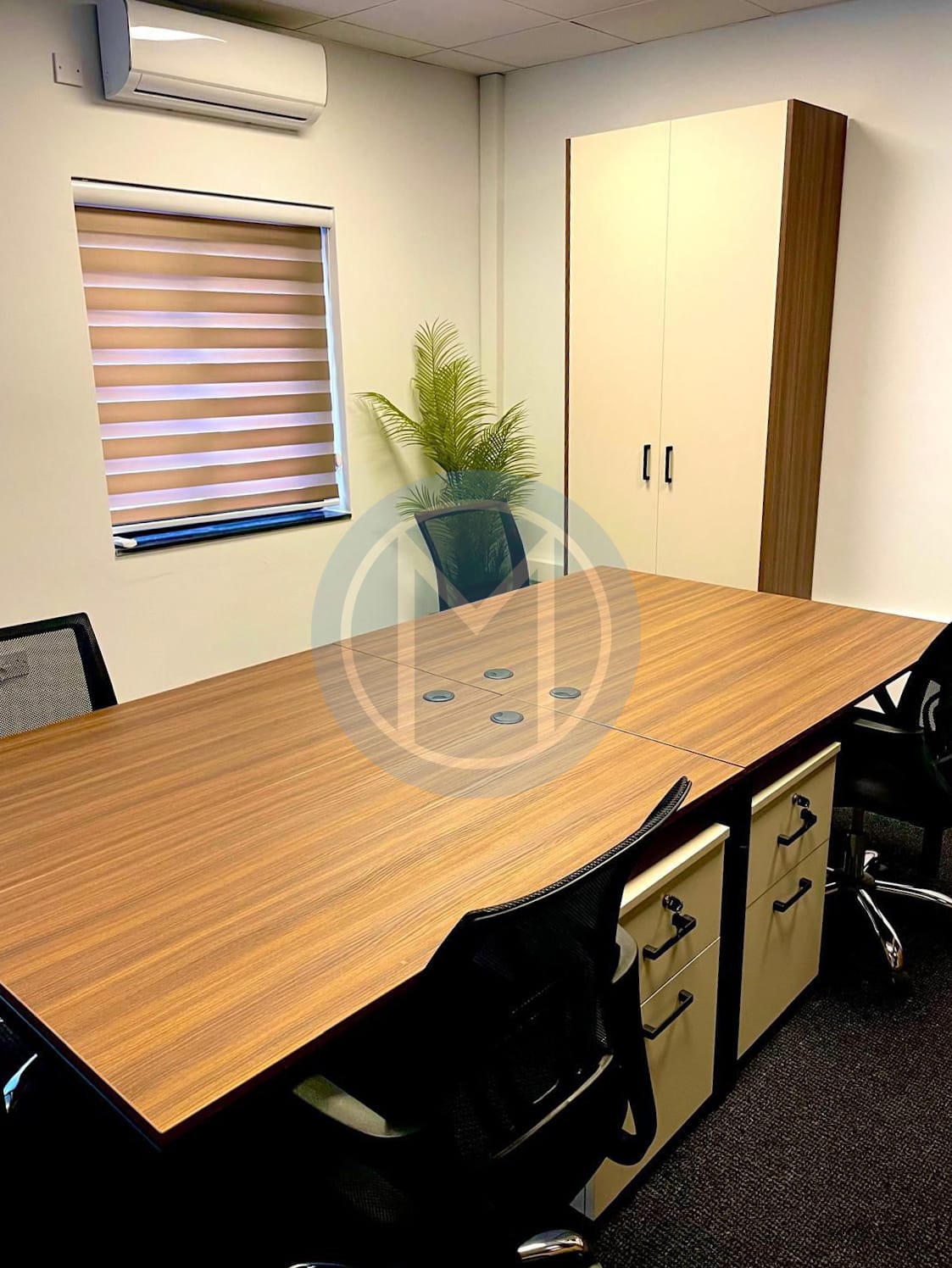 11 person Office To Let in Birkirkara