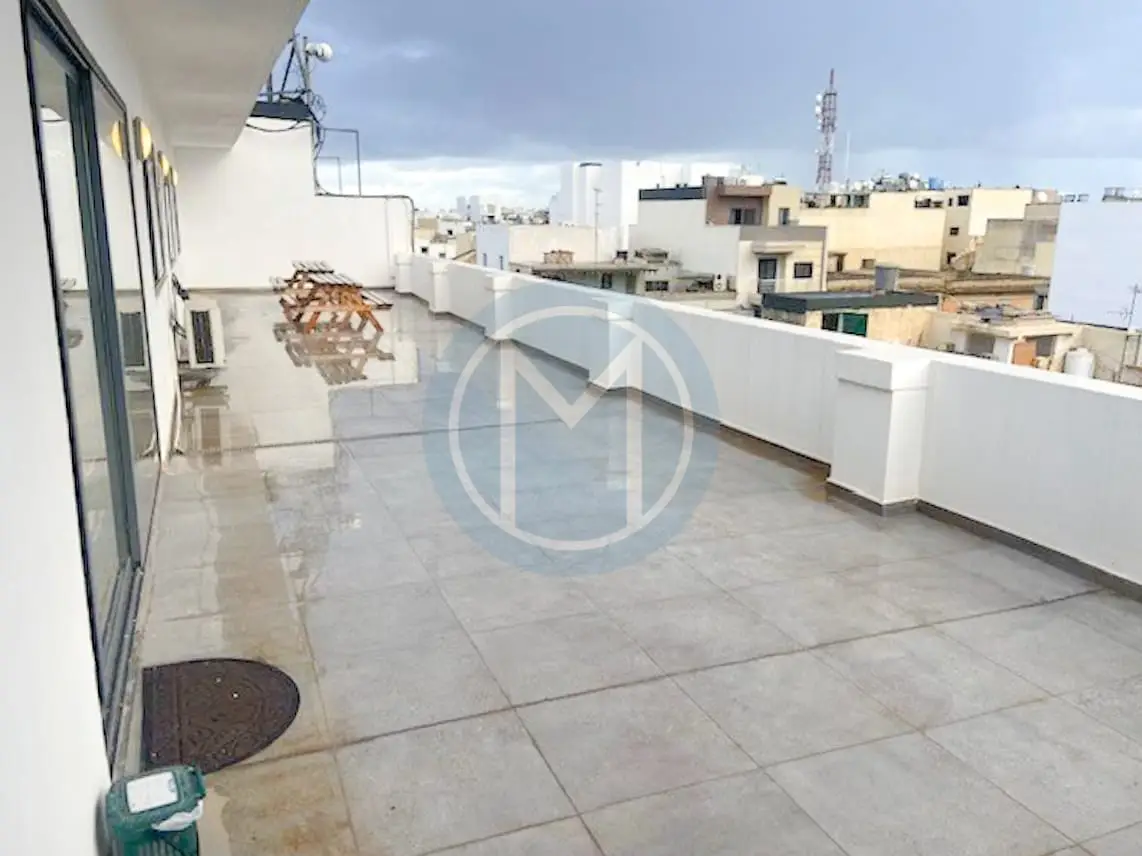 Naxxar Penthouse Office To Let